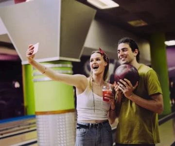 Best Bowling Alley Tips for Date Nights