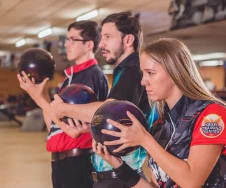 How to Stay Motivated During Bowling League Seasons | Tips for Success