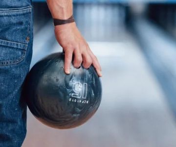 How to Bowl More Consistently Using Lines and Angles
