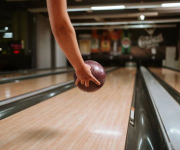 How to Adjust to Short or Long Oil Patterns | Southwestern Lanes