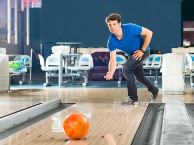 How to Avoid Overturning and Losing Control of Your Hook | Southwestern Lanes