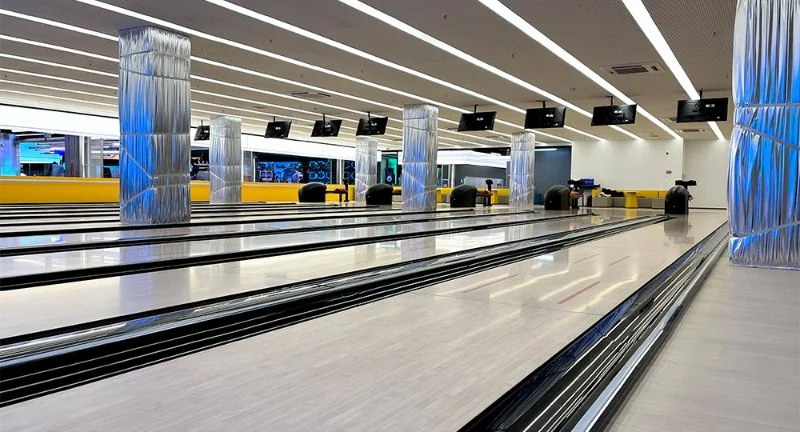 Complete Bowling Guide with Tips, Equipment, Deals, and Best Bowling Alleys Near Me