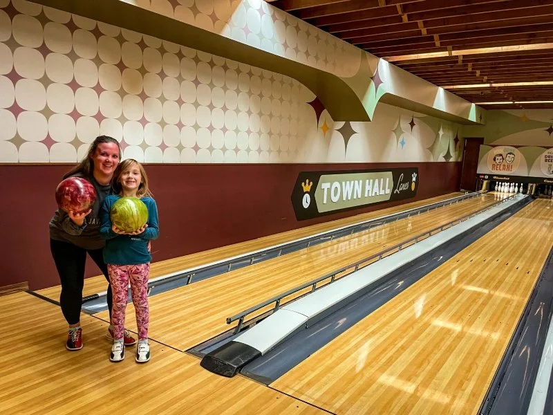 Top Bowling Alleys in the US for Fun, Food, and Entertainment | Southwestern Lanes