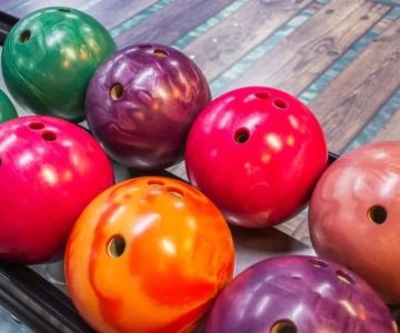 Bowling Ball Types Explained: Reactive Resin vs Plastic vs Urethane | Expert Guide