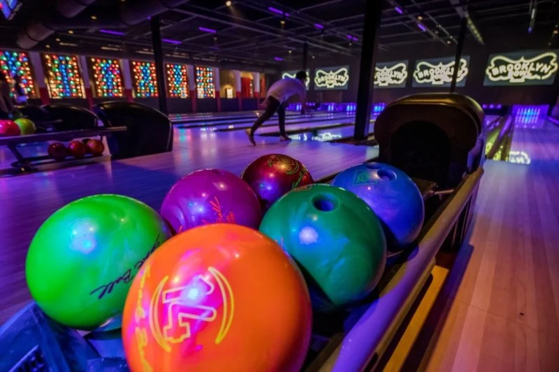 Best Bowling Lanes Near Me with High Ratings, Good Reviews, and Affordable Prices