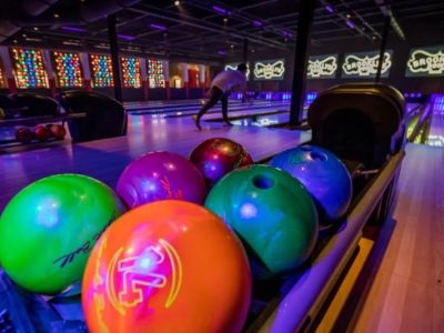 Best Bowling Lanes Near Me with High Ratings, Good Reviews, and Affordable Prices