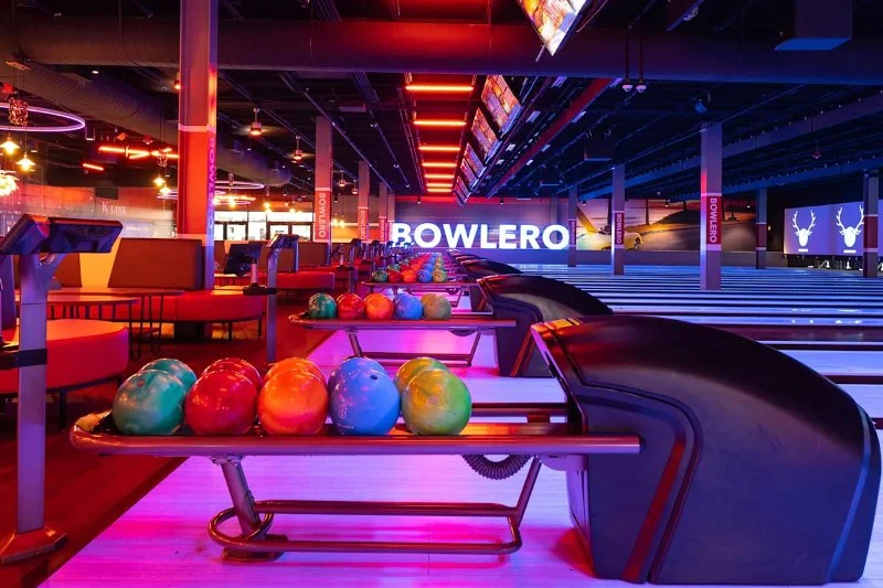 Top Bowling Centers Near Me with Food, Drinks, and Entertainment