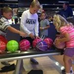 Best Bowling Alleys Near Me for Kids, Families, and Beginners Guide