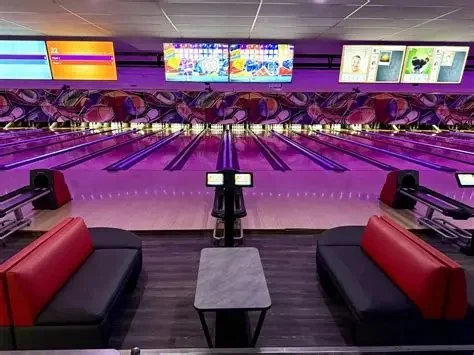 Affordable Bowling Nights in San Diego with Discounts and Specials