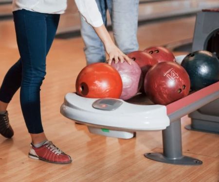 Bowling Tips That Help You Improve Accuracy and Control