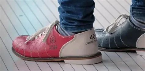 “Best Bowling Shoes for Comfort, Stability, and Performance in the US | Southwestern Lanes”