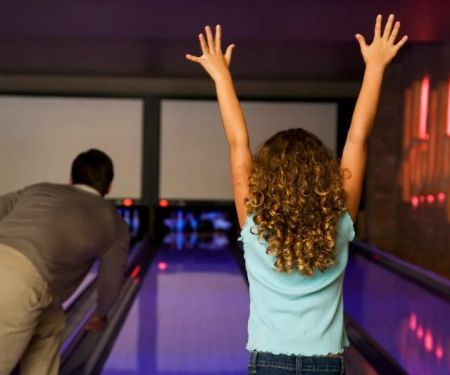 Top Bowling Alleys Near Me for Birthday Parties and Events Guide