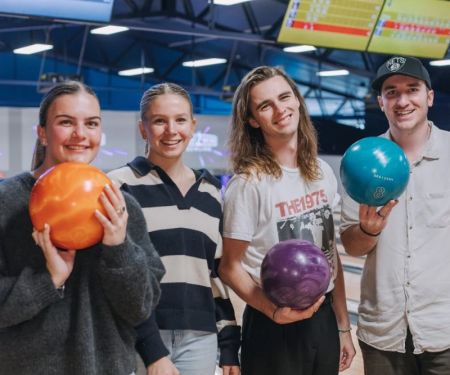 Best Bowling Places Near Me for Family Fun and Entertainment Guide