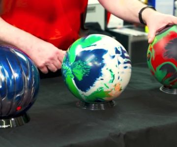 How to Select the Perfect Bowling Ball for Your Style