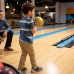 How to Choose a Bowling Alley for a Child’s First Game