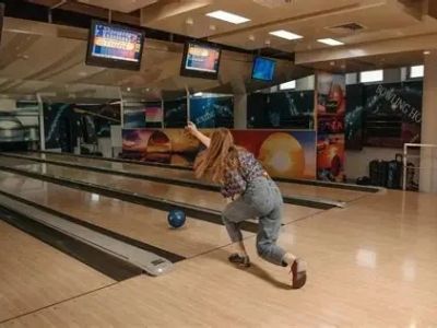 Bowling Tips That Help You Hit More Strikes Consistently