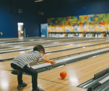 Affordable Bowling in Boise for Families – Fun Budget-Friendly Guide