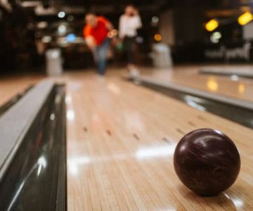 Best Bowling Balls for League Players Seeking Consistent Performance