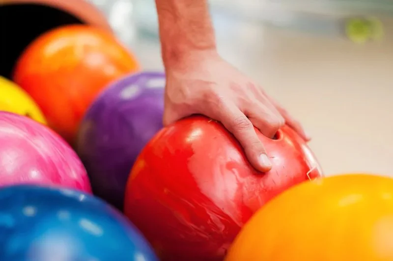 Best Bowling Balls for Beginners: Affordable High Performance