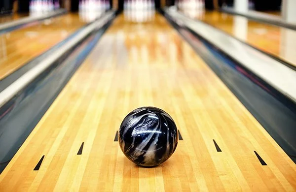 How to Aim in Bowling Using Arrows: Beginner Guide for Better Accuracy