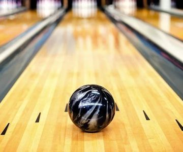 How to Aim in Bowling Using Arrows: Beginner Guide for Better Accuracy
