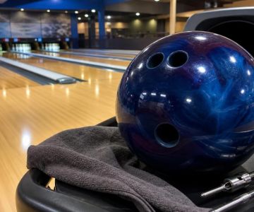 Bowling Thumb Sticks in the Ball: Stop, Check Fit, and Ask the Pro Shop